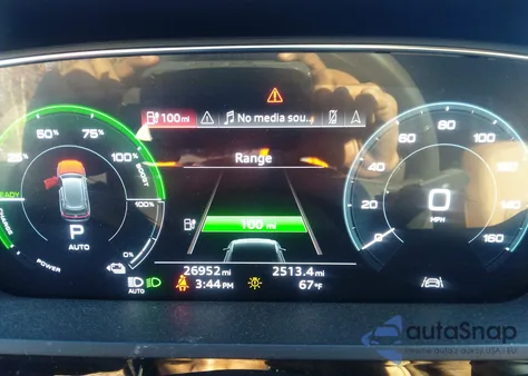 2022 Audi E-Tron Premium Quattro z USA, uszkodzony, nr VIN WA1AAAGE0NS004791